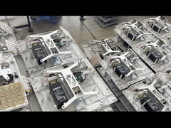 ميزان رقمي يبلغ وزنه 30 كيلوغراماً لوزن الجسم مع بطارية قابلة لإعادة الشحن بقوة 4 فولت ومدى